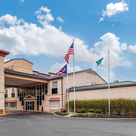 Quality Hotel Conference Center Cincinnati Блу Аш Екстериор снимка