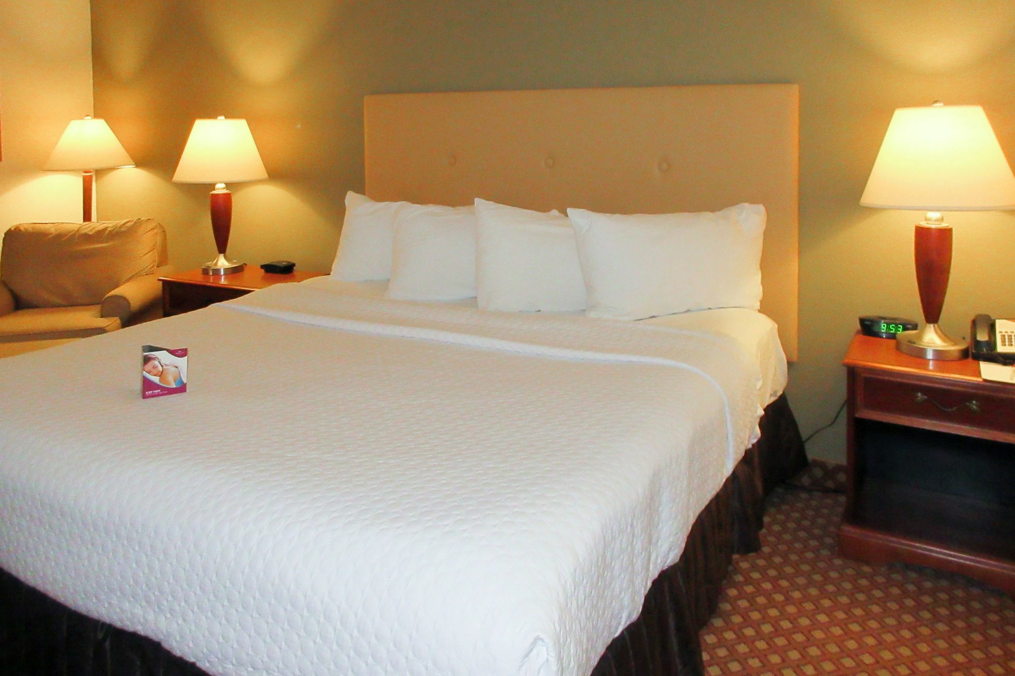 Quality Hotel Conference Center Cincinnati Блу Аш Екстериор снимка